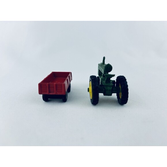 Lot Of 2 Ertl 1/64 Tractor - John Deere & Red Wagon- Farm - Picture 4 of 7